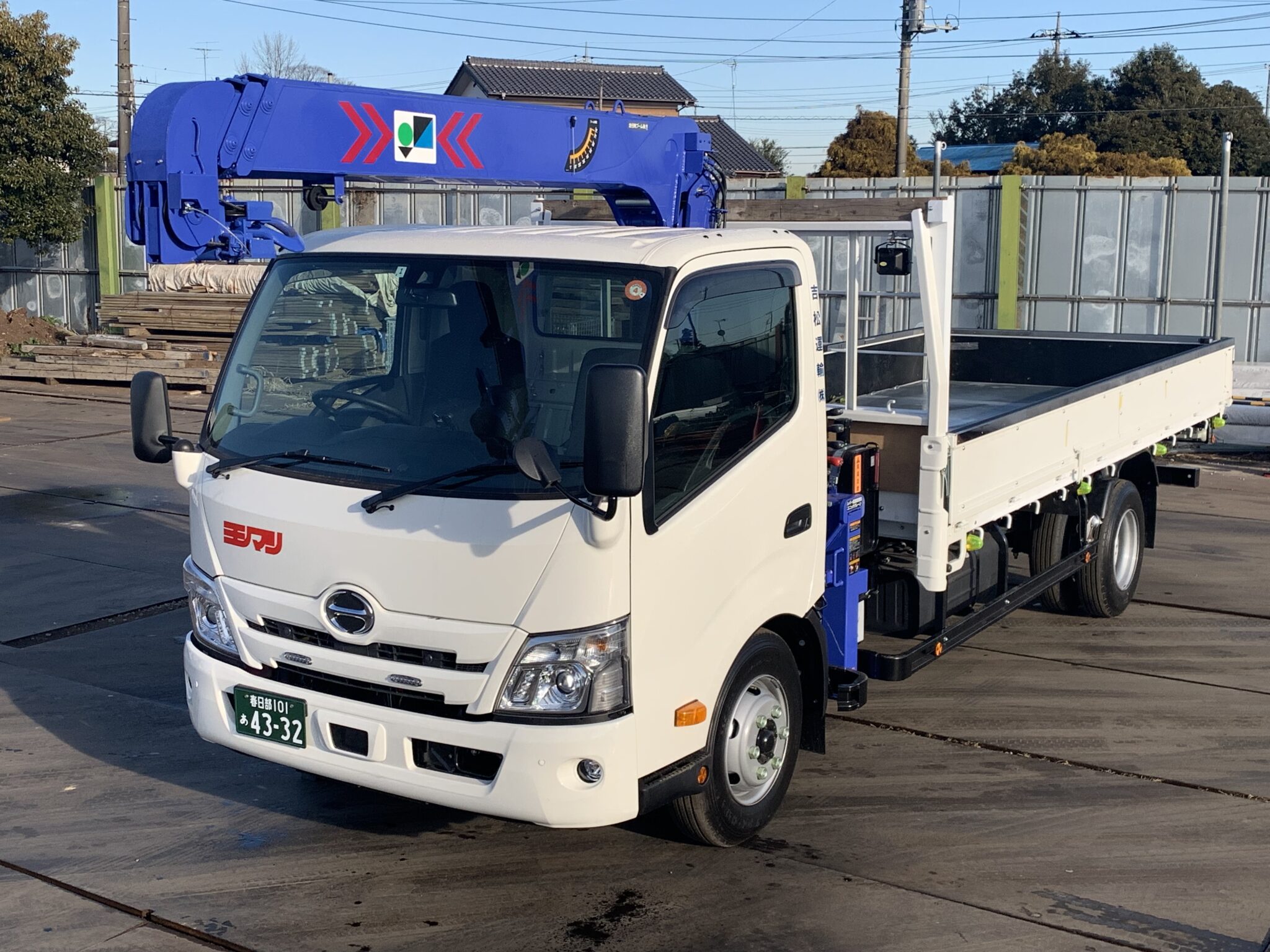 4tユニック車を入れ替えました吉松運輸-運送・敷鉄板リース【埼玉・東京・千葉・神奈川・茨城・栃木・群馬】